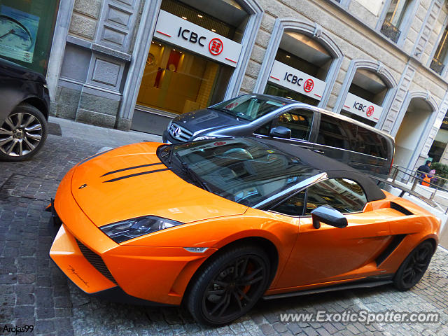 Lamborghini Gallardo spotted in Milano, Italy