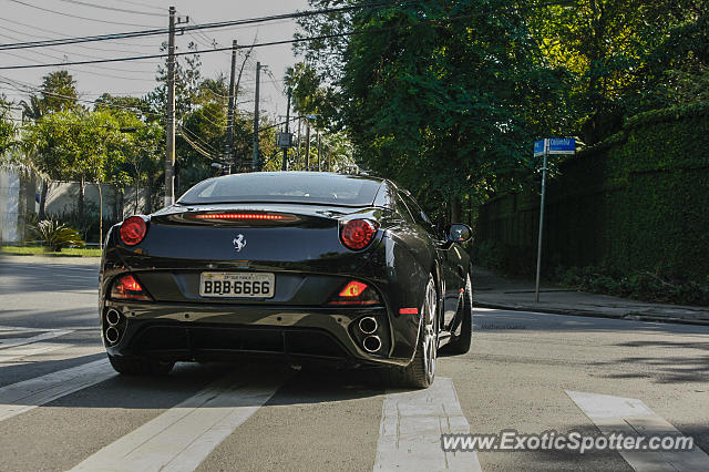 Ferrari California spotted in São Paulo, Brazil