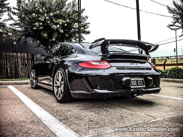 Porsche 911 GT3 spotted in Dallas, Texas