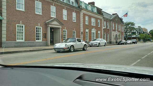 Porsche 911 spotted in Lake Forest, Illinois