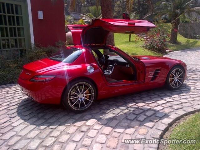 Mercedes SLS AMG spotted in Lima, Peru