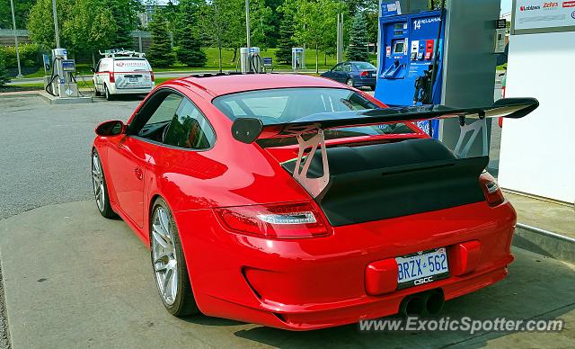 Porsche 911 GT3 spotted in Toronto, Canada