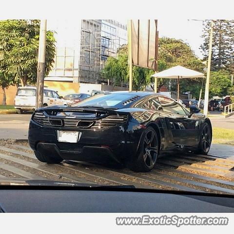 Mclaren MP4-12C spotted in Lima, Peru