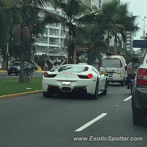 Ferrari 458 Italia spotted in Lima, Peru