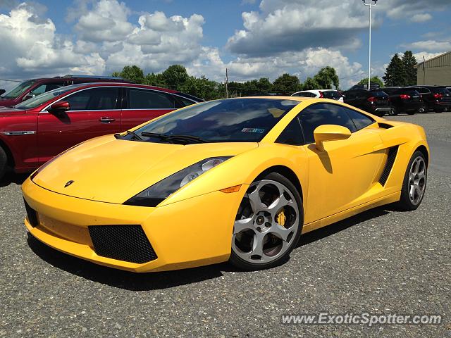 Lamborghini Gallardo spotted in Palmerton, Pennsylvania