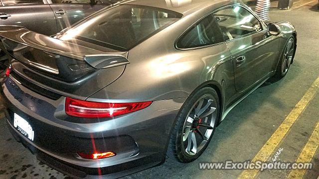 Porsche 911 GT3 spotted in Toronto, Canada