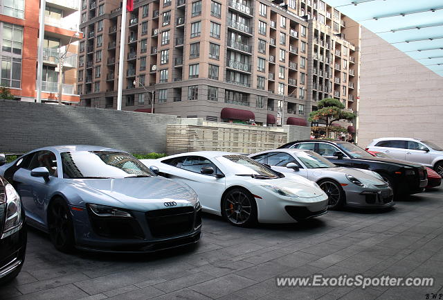 Mclaren MP4-12C spotted in Toronto, Canada