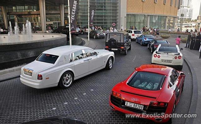 Ferrari California spotted in Dubai mall, United Arab Emirates