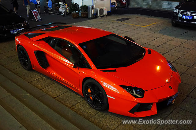 Lamborghini Aventador spotted in Hangzhou, China