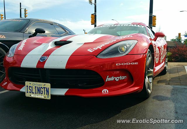 Dodge Viper spotted in Niagara Falls, Canada