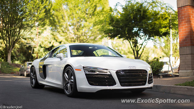 Audi R8 spotted in Portland, Oregon