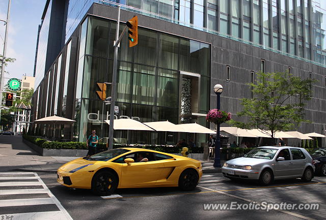 Lamborghini Gallardo spotted in Toronto, Canada