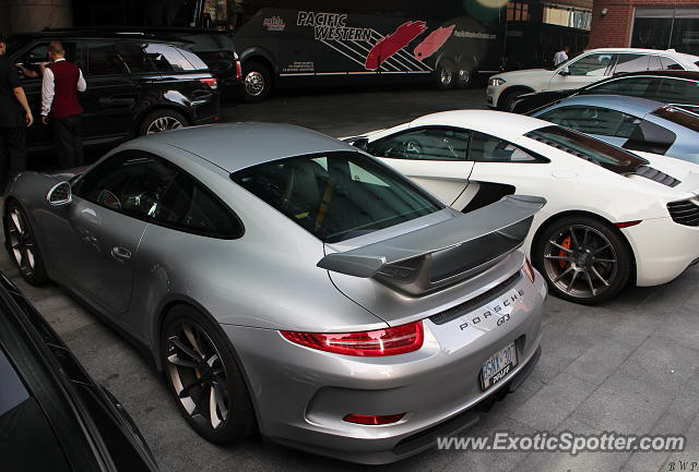 Porsche 911 GT3 spotted in Toronto, Canada