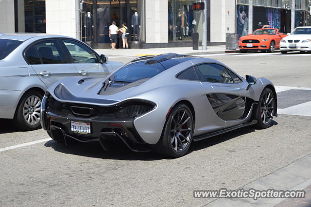 Mclaren P1 spotted in Beverly Hills, California