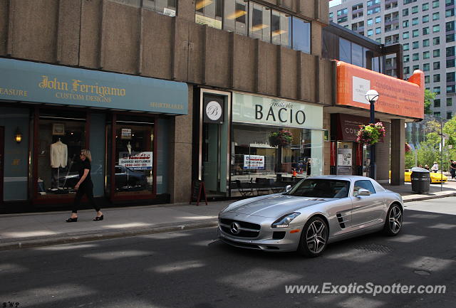 Mercedes SLS AMG spotted in Toronto, Canada