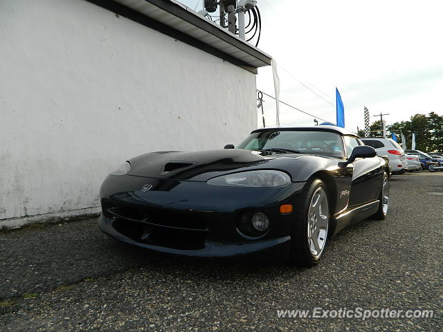 Dodge Viper spotted in Wall Township, New Jersey