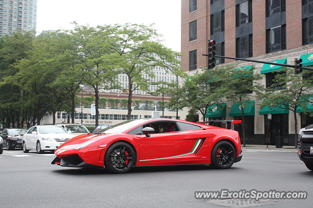 Lamborghini Gallardo spotted in Chicago, Illinois