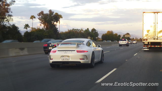 Porsche 911 GT3 spotted in Tarzana, California