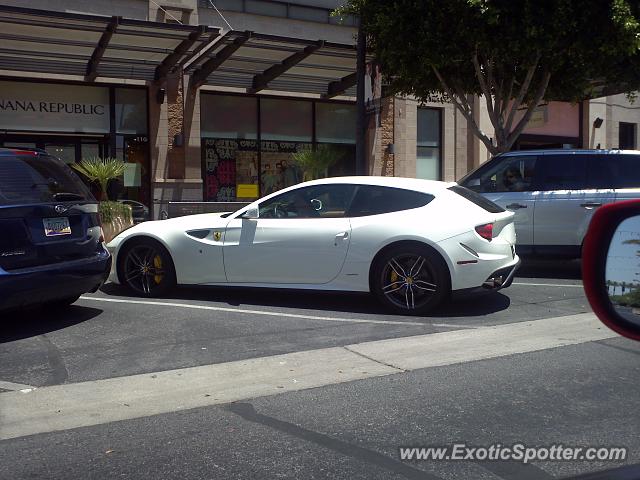 Ferrari FF spotted in Scottsdale, Arizona