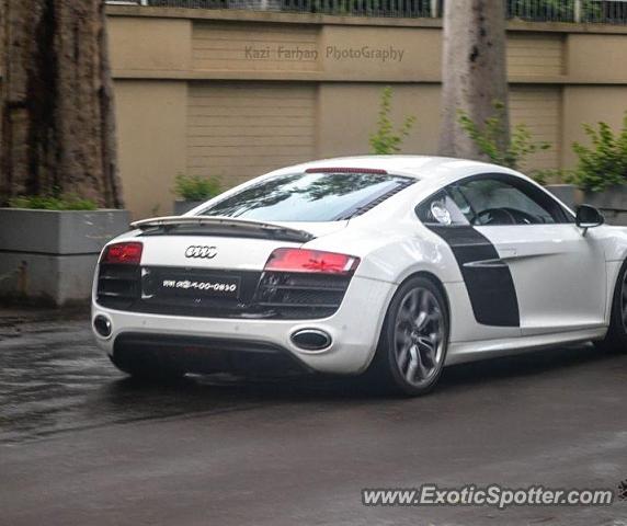 Audi R8 spotted in Dhaka, Bangladesh