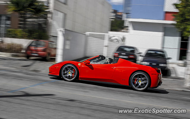 Ferrari 458 Italia spotted in São Paulo, Brazil