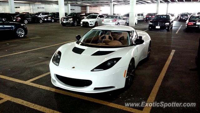 Lotus Evora spotted in Glenview, Illinois