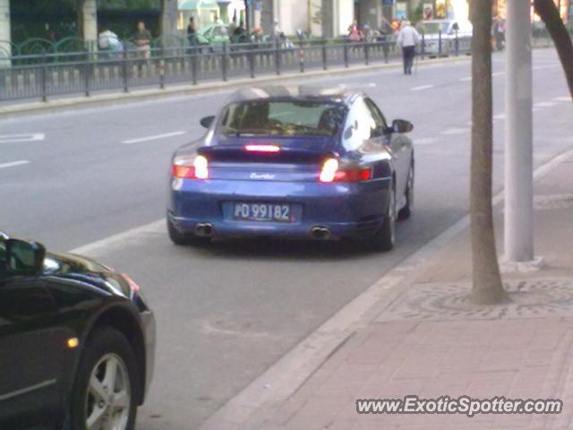 Porsche 911 Turbo spotted in Shanghai, China