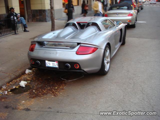 Porsche Carrera GT spotted in Chicago, Illinois