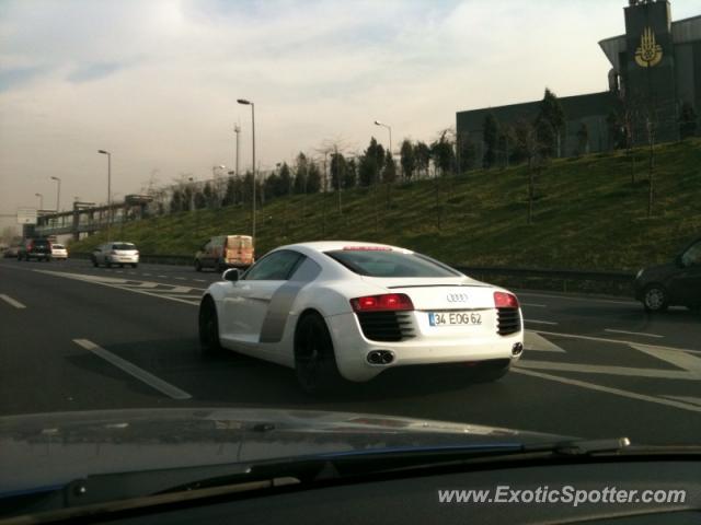 Audi R8 spotted in Istanbul, Turkey