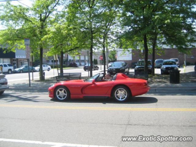 Dodge Viper spotted in Woodmere, New York