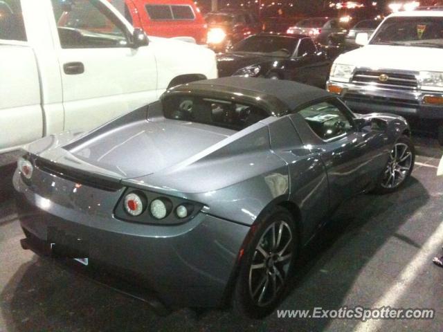 Tesla Roadster spotted in Lexington, Kentucky