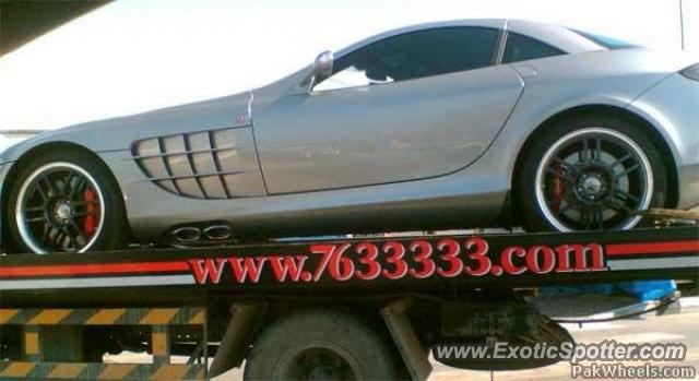 Mercedes SLR spotted in Karachi, Pakistan