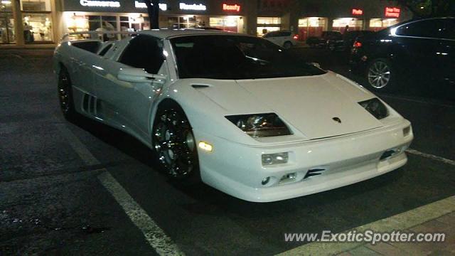 Lamborghini Diablo spotted in Dallas, Texas