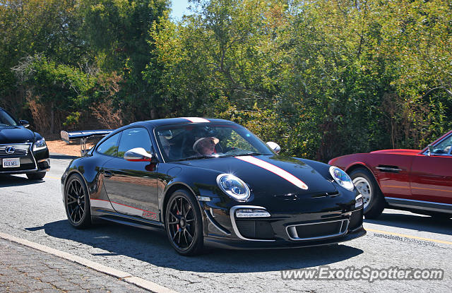 Porsche 911 GT3 spotted in Carmel Valley, California