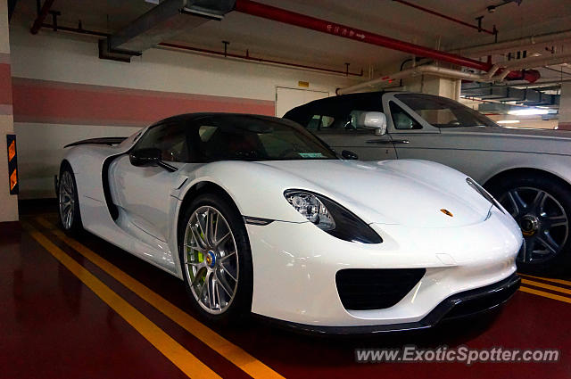 Porsche 918 Spyder spotted in Shanghai, China