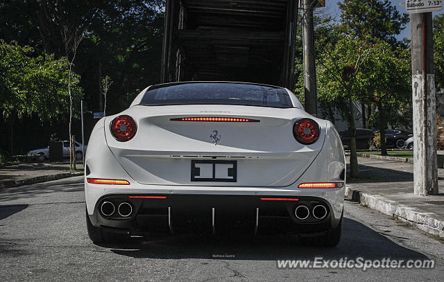 Ferrari California spotted in São Paulo, Brazil