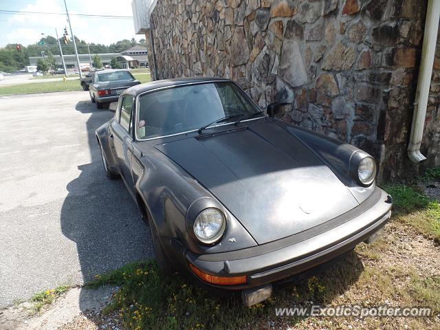 Porsche 911 Turbo spotted in Chattanooga, Tennessee