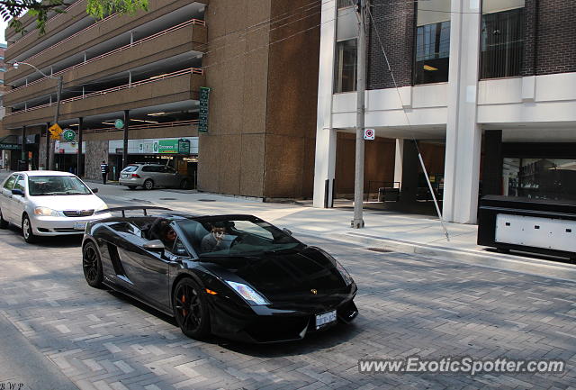 Lamborghini Gallardo spotted in Toronto, Canada