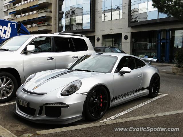 Porsche 911 GT3 spotted in Montreux, Switzerland