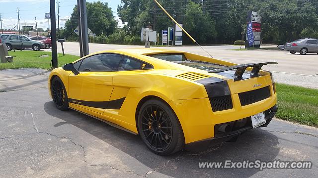 Lamborghini Gallardo spotted in Houston, Texas