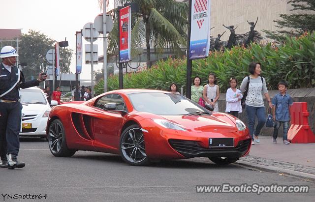 Mclaren MP4-12C spotted in Jakarta, Indonesia