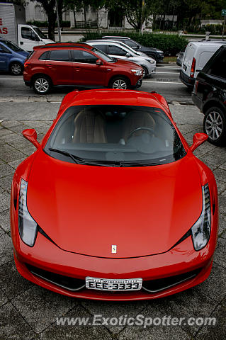 Ferrari 458 Italia spotted in São Paulo, Brazil