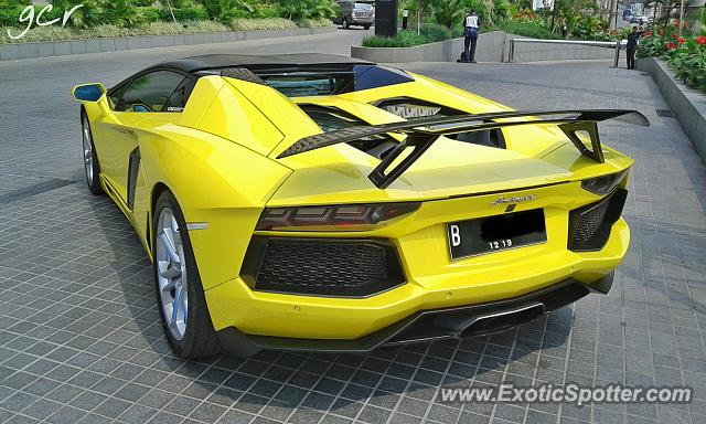 Lamborghini Aventador spotted in Jakarta, Indonesia