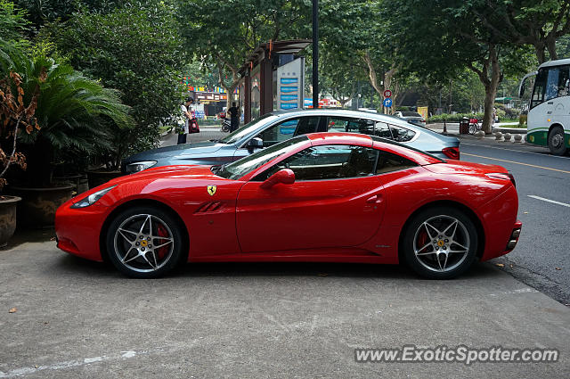 Ferrari California spotted in Hangzhou, China