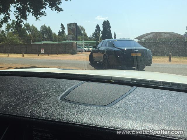 Bentley Mulsanne spotted in Harare, Zimbabwe
