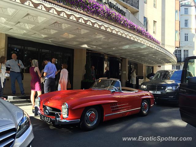 Mercedes 300SL spotted in London, United Kingdom