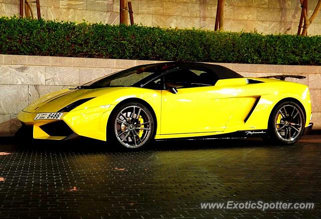 Lamborghini Gallardo spotted in Dubai, United Arab Emirates