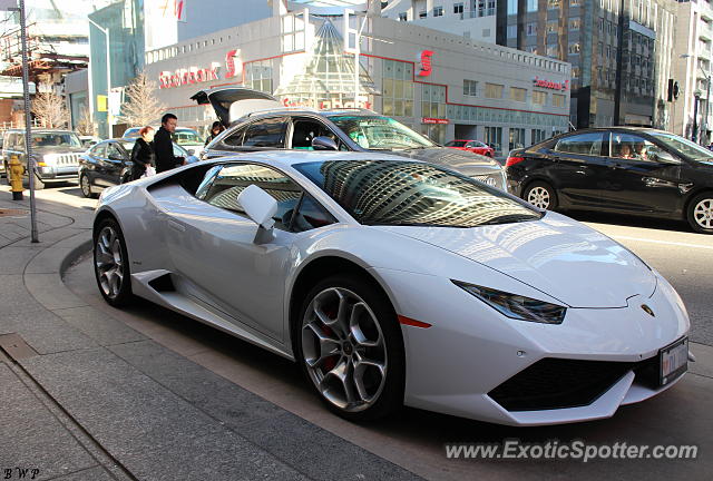 Lamborghini Huracan spotted in Toronto, Canada