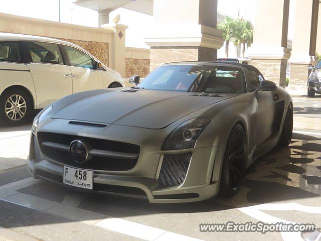 Mercedes SLS AMG spotted in Dubai, United Arab Emirates