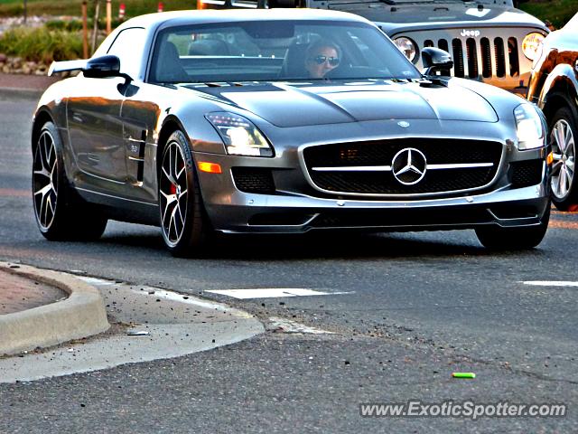 Mercedes SLS AMG spotted in DTC, Colorado